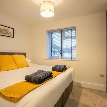 Mill Road Apartment First Floor Crawley  Esterno foto