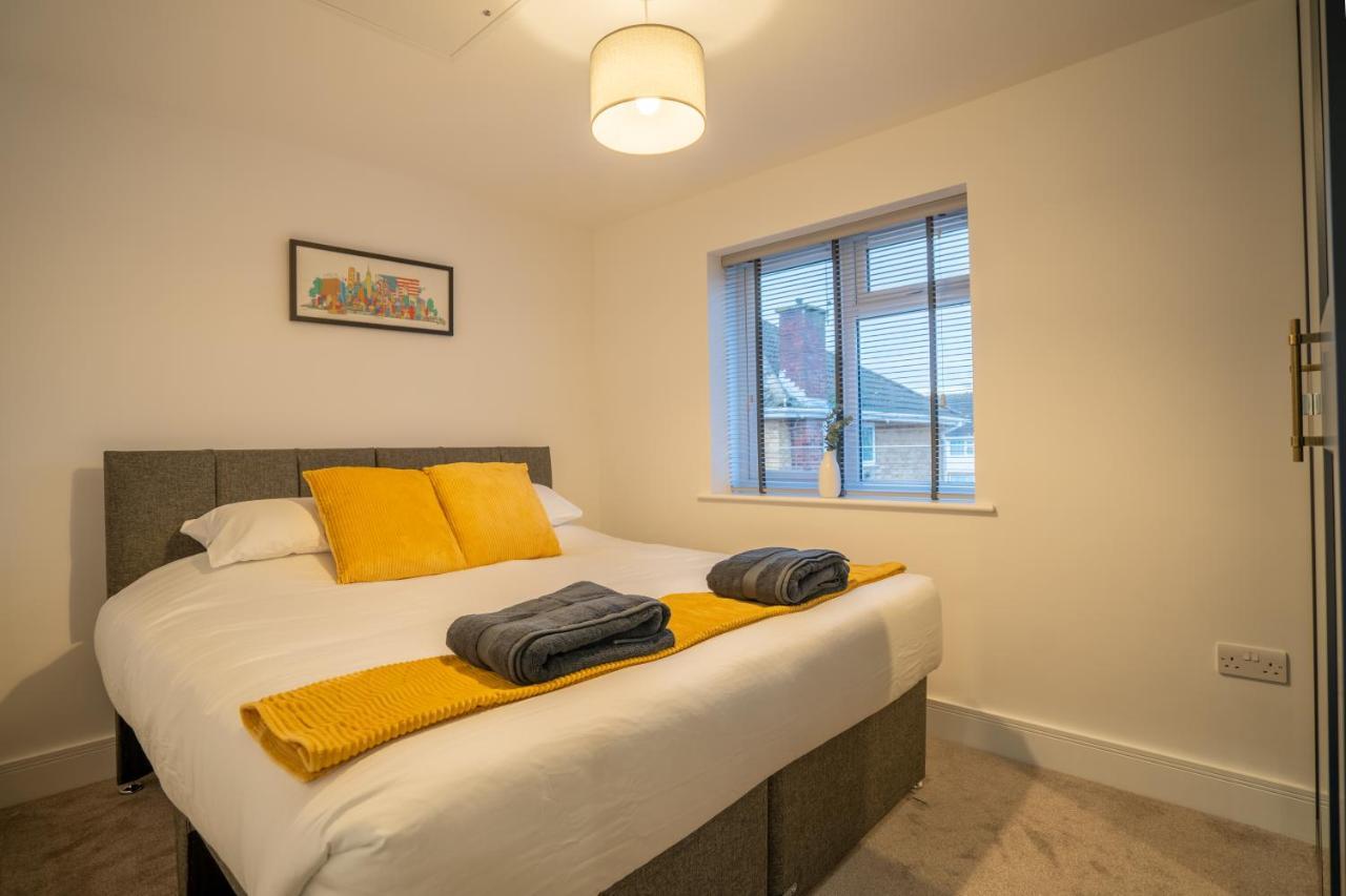 Mill Road Apartment First Floor Crawley  Esterno foto