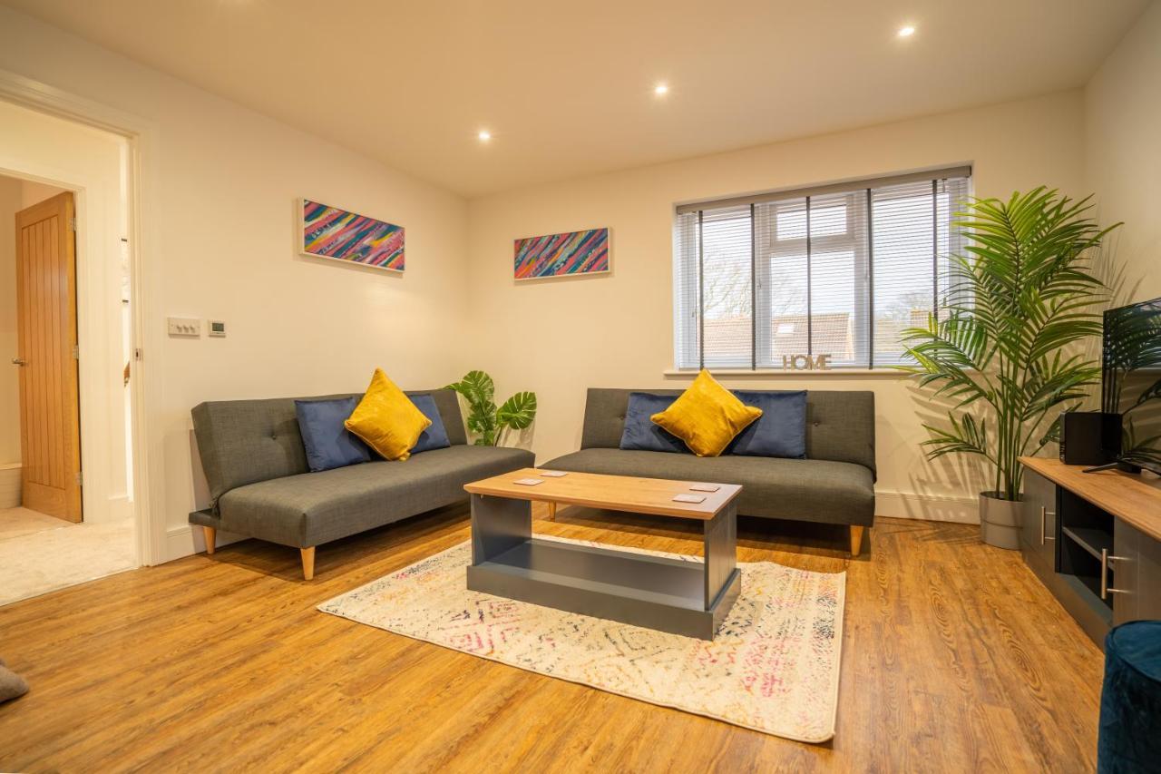 Mill Road Apartment First Floor Crawley  Esterno foto